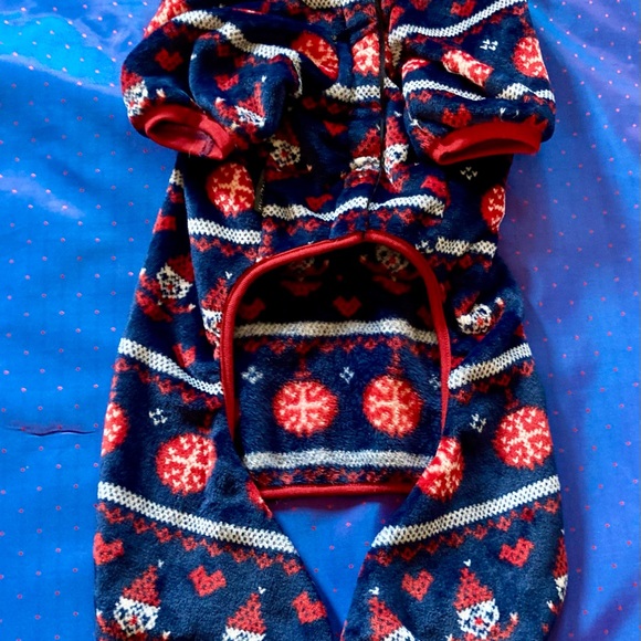 Festive Blue and Red Dog Pyjamas Size XL, NWT - Picture 4 of 6